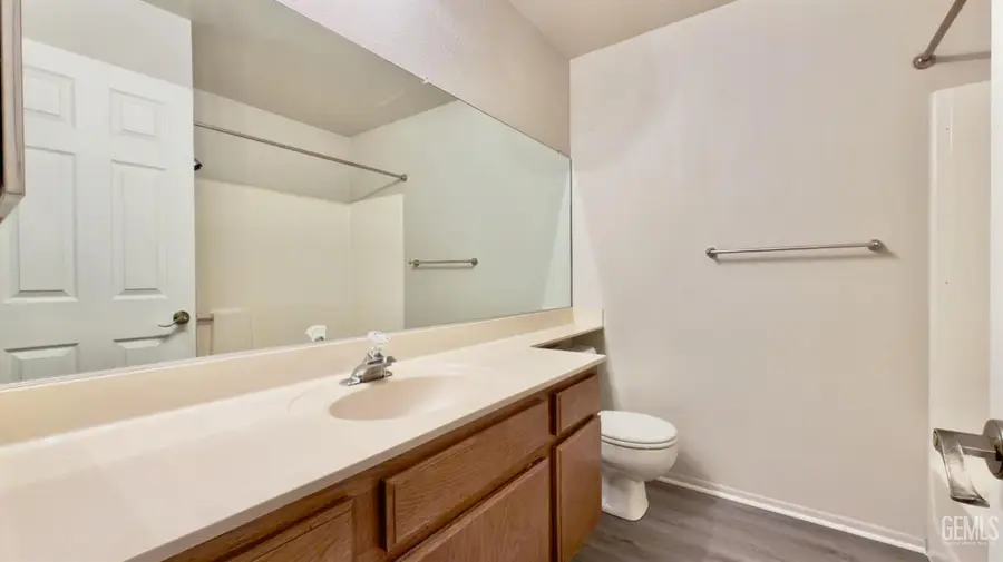 2856 DARTMOUTH DR, Lancaster, CA 93536 - Image #3