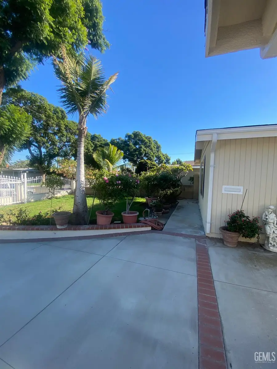 1308 CEDAR STREET, Santa Ana, CA 92707 - #3
