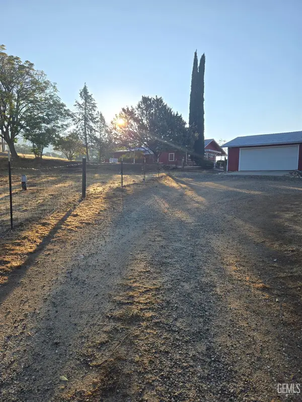 41824 GOSSIP ROCK, Caliente, CA 93518