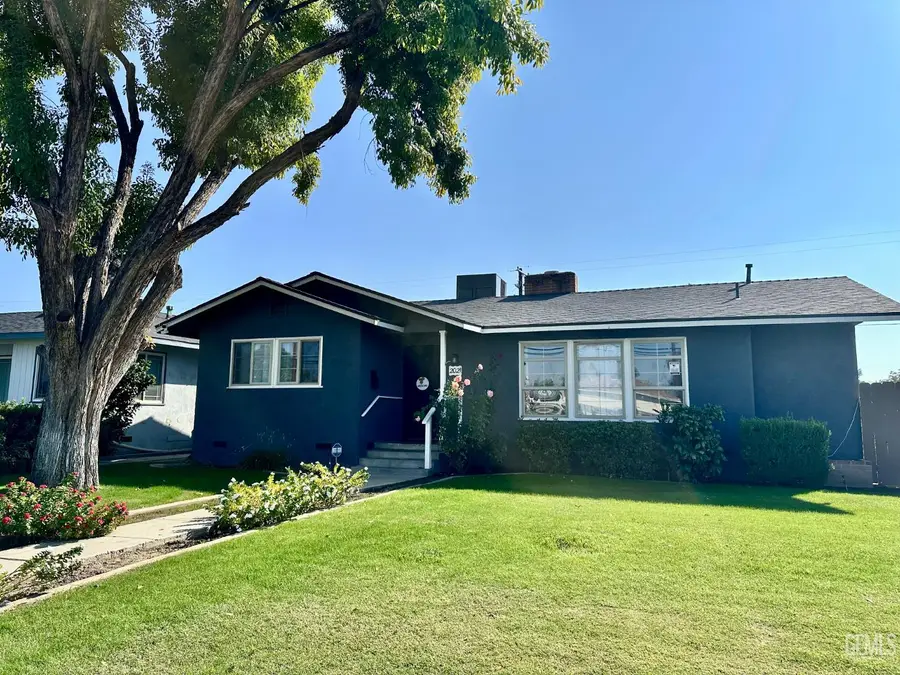 2021 BELLE TERRACE, Bakersfield, CA 93304 - Image #2