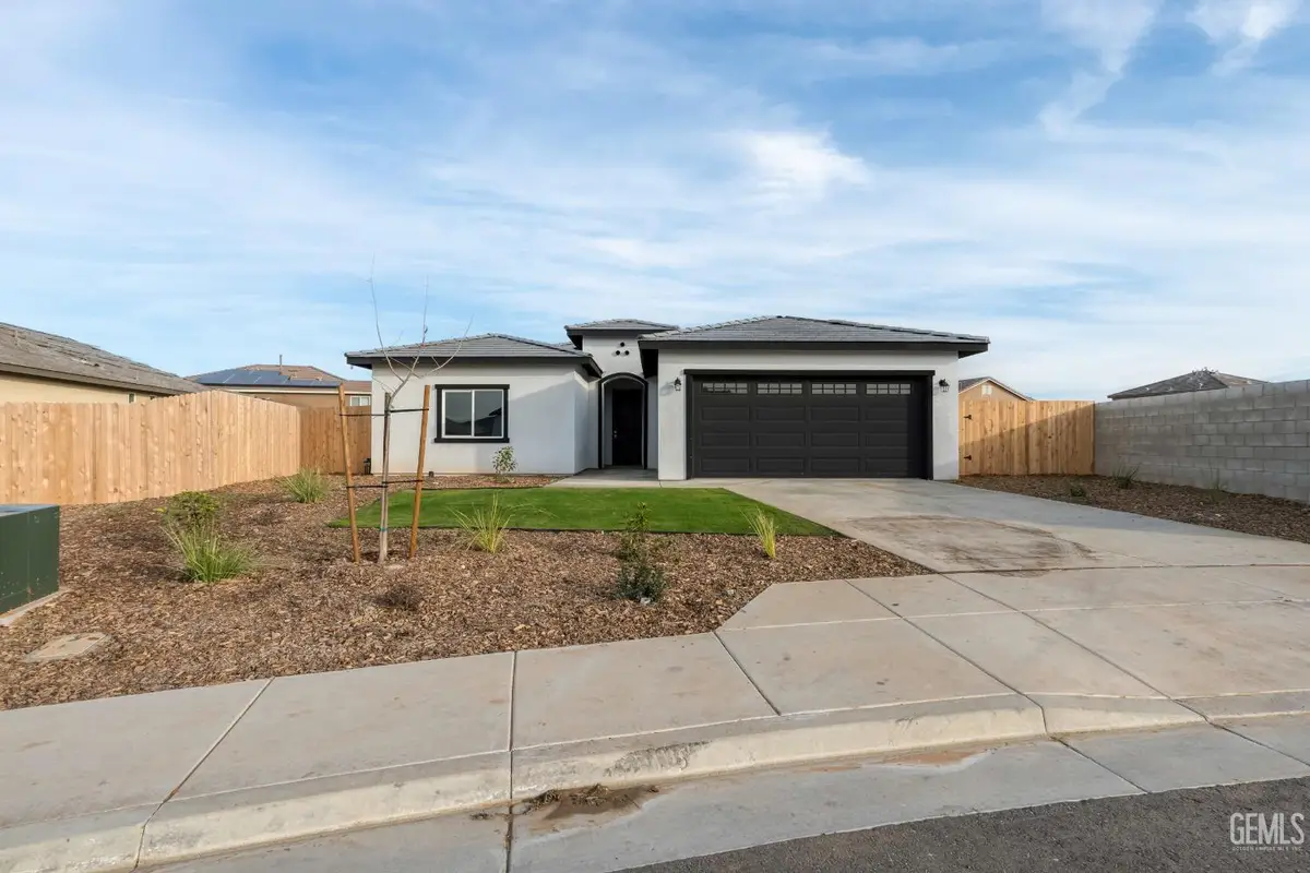 6201 BOUNTIFUL HILLS DRIVE, Bakersfield, CA 93306 - Image #1