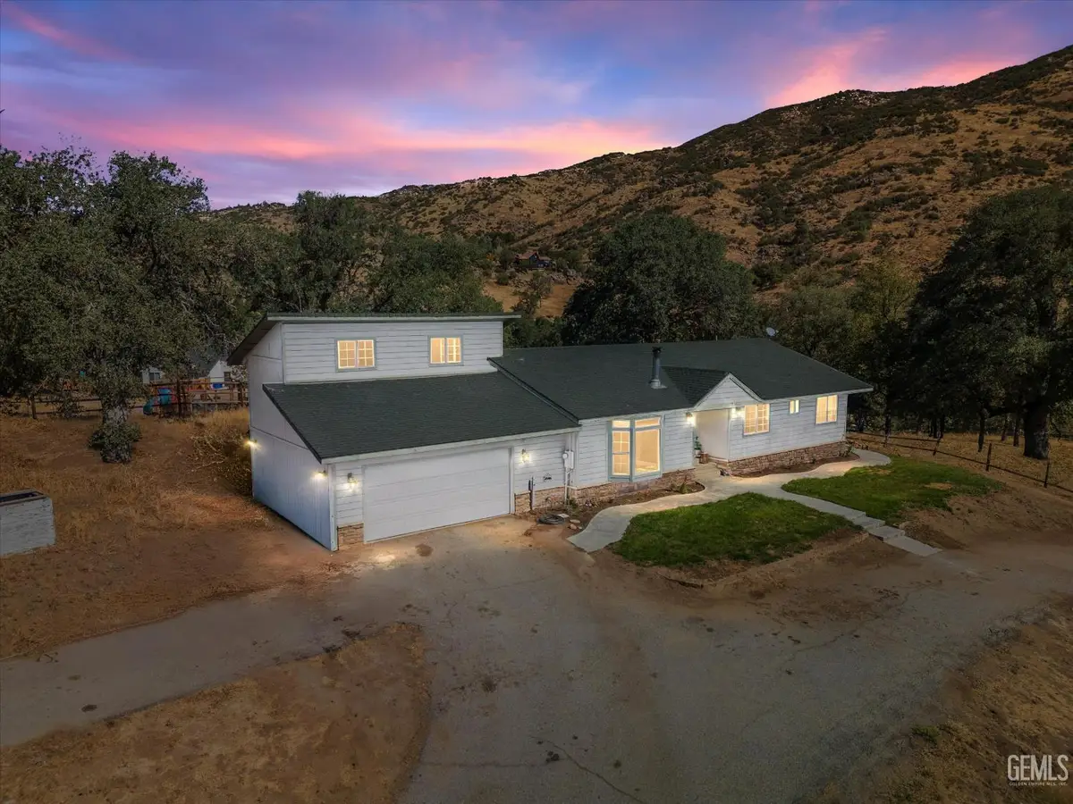 26001 CUMBERLAND ROAD, Tehachapi, CA 93561 - Image #1