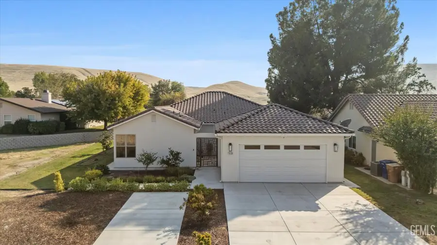 16120 MATCH POINTE COURT, Bakersfield, CA 93306 - #2