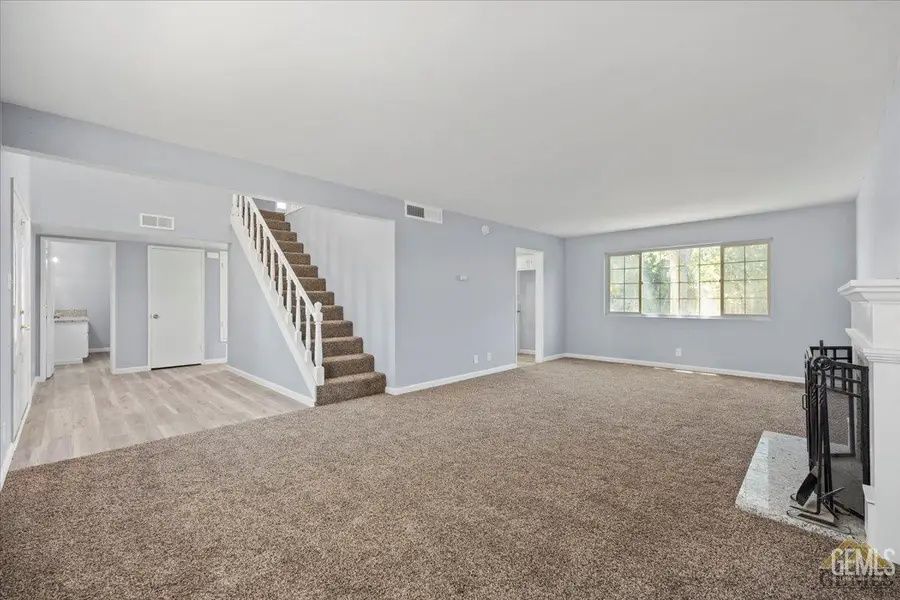 4005 MADRID AVENUE, Bakersfield, CA 93309 - Image #3