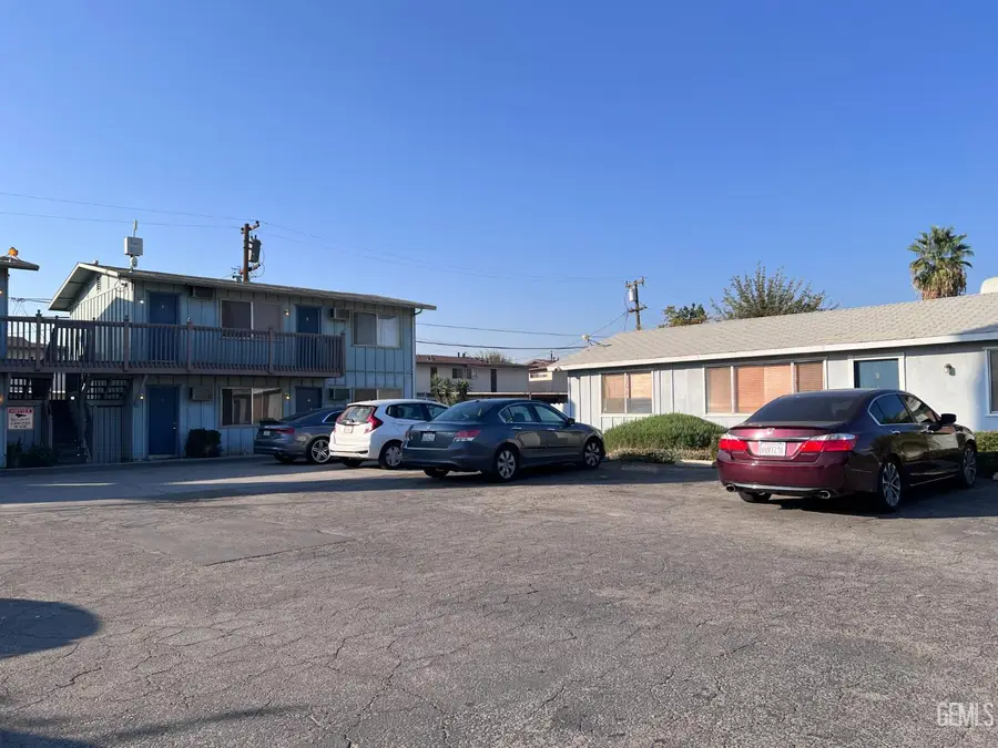 3415 TERRACE WAY, Bakersfield, CA 93309 - Image #2