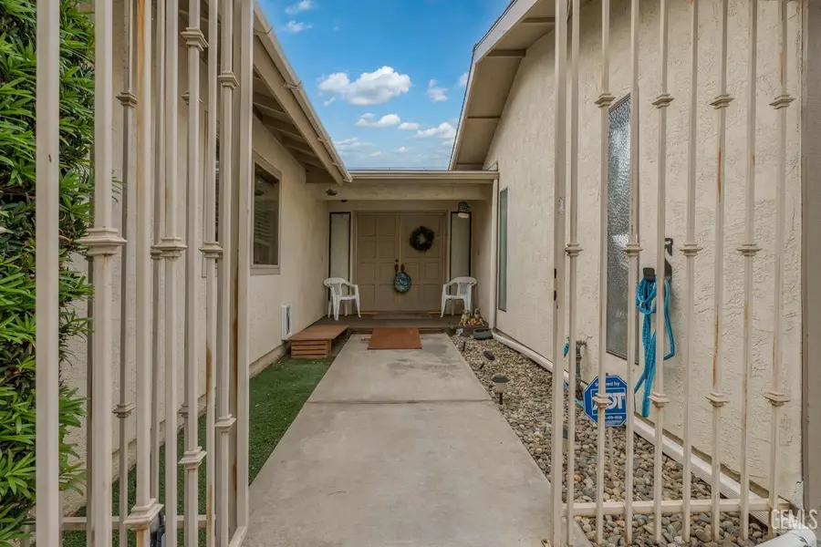 517 NEW STINE ROAD, Bakersfield, CA 93309 - Image #2