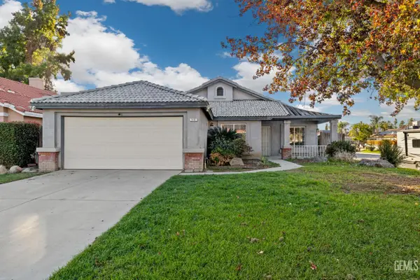 7401 CUPIO STREET, Bakersfield, CA 93313