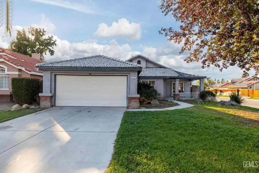 7401 CUPIO STREET, Bakersfield, CA 93313 - Image #2