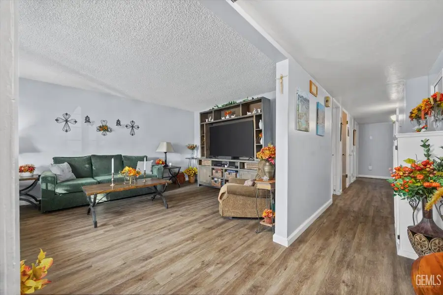 4512 BRUNSWICK STREET, Bakersfield, CA 93307 - Image #3