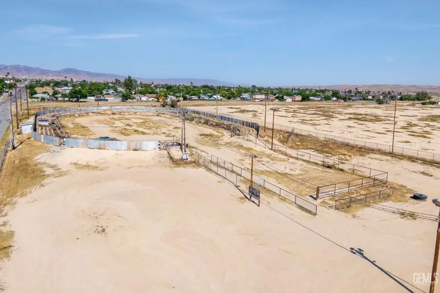 116 ASH STREET, Taft, CA 93268 - Image #2