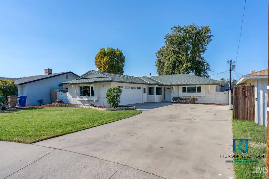409 BRYNHURST WAY, Bakersfield, CA 93304 - Image #2