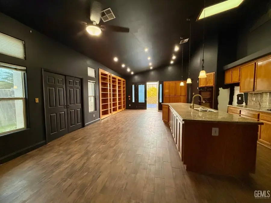 10808 FANGIO COURT, Bakersfield, CA 93306 - Image #3