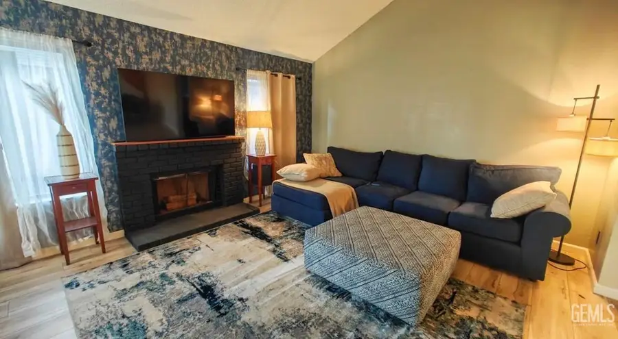 7000 IBERIA CT, Bakersfield, CA 93309 - Image #2