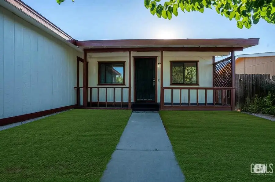 1123 BORDELAIS STREET, Delano, CA 93215 - Image #2