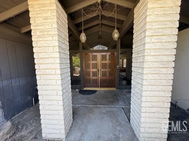 820 FERDINAND COURT, Bakersfield, CA 93309 - Image #2