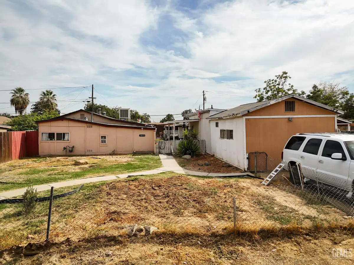 1017 CURTIS DRIVE, Bakersfield, CA 93307 - Image #1