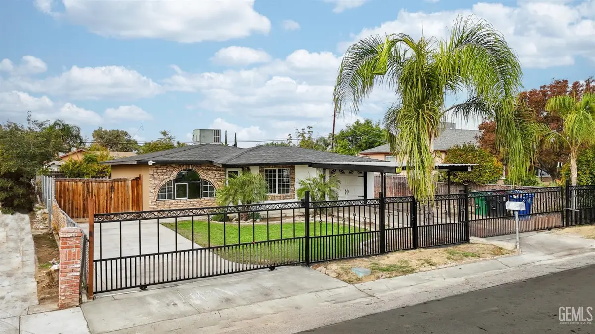 504 RICHARDS AVENUE, Bakersfield, CA 93307 - Image #1