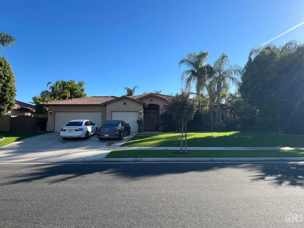 10407 GAINSBOROUGH COURT, Bakersfield, CA 93312 - Image #1