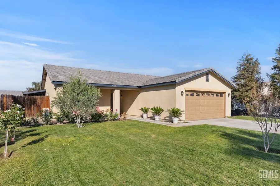 1102 ASTOR AVENUE, Bakersfield, CA 93307 - Image #2