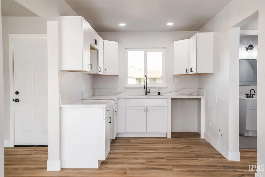 4407 FISHERING DRIVE, Bakersfield, CA 93309 - Image #3