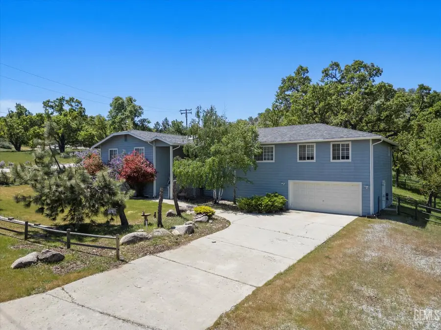 27811 PREAKNESS DRIVE, Tehachapi, CA 93561 - Image #3