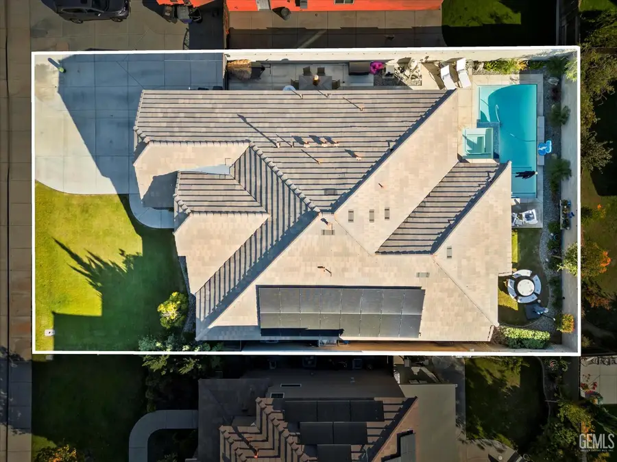 9121 BOLERO AVENUE, Bakersfield, CA 93312 - Image #3