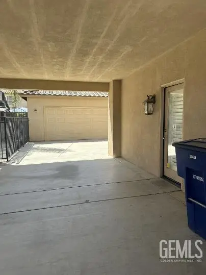 229 VILLA ELEGANTE DRIVE #1, Bakersfield, CA 93314 - Image #3