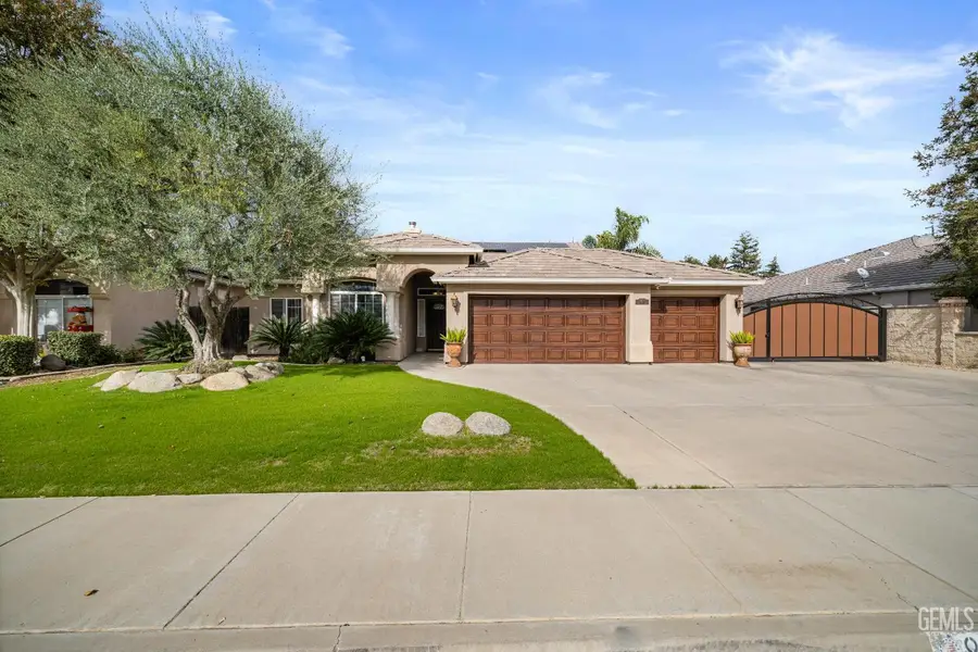 9110 QUAIL BROOK COURT, Bakersfield, CA 93312 - Image #2