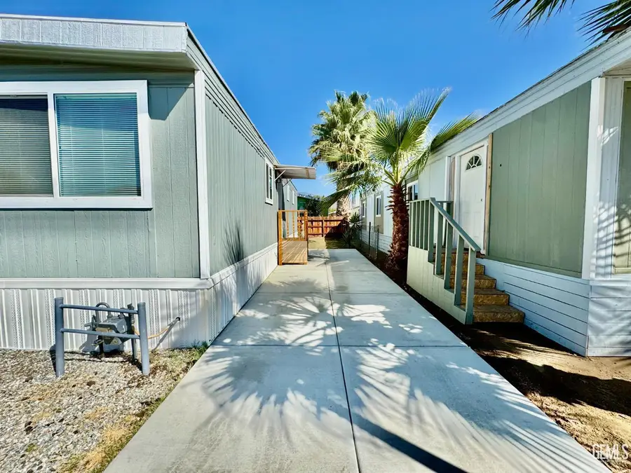 801 SCHIPPER STREET #31, Arvin, CA 93203 - Image #2