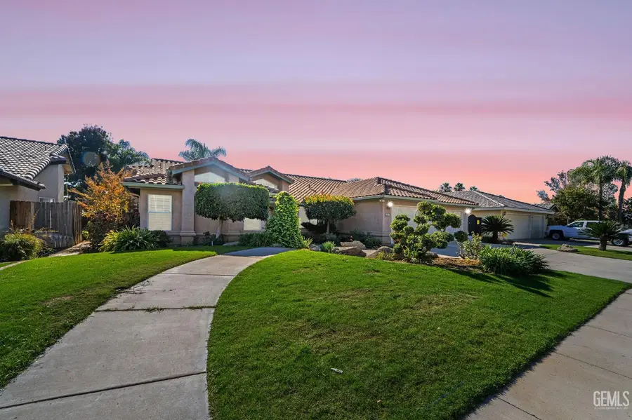 14013 LAS ENTRADAS, Bakersfield, CA 93314 - Image #2