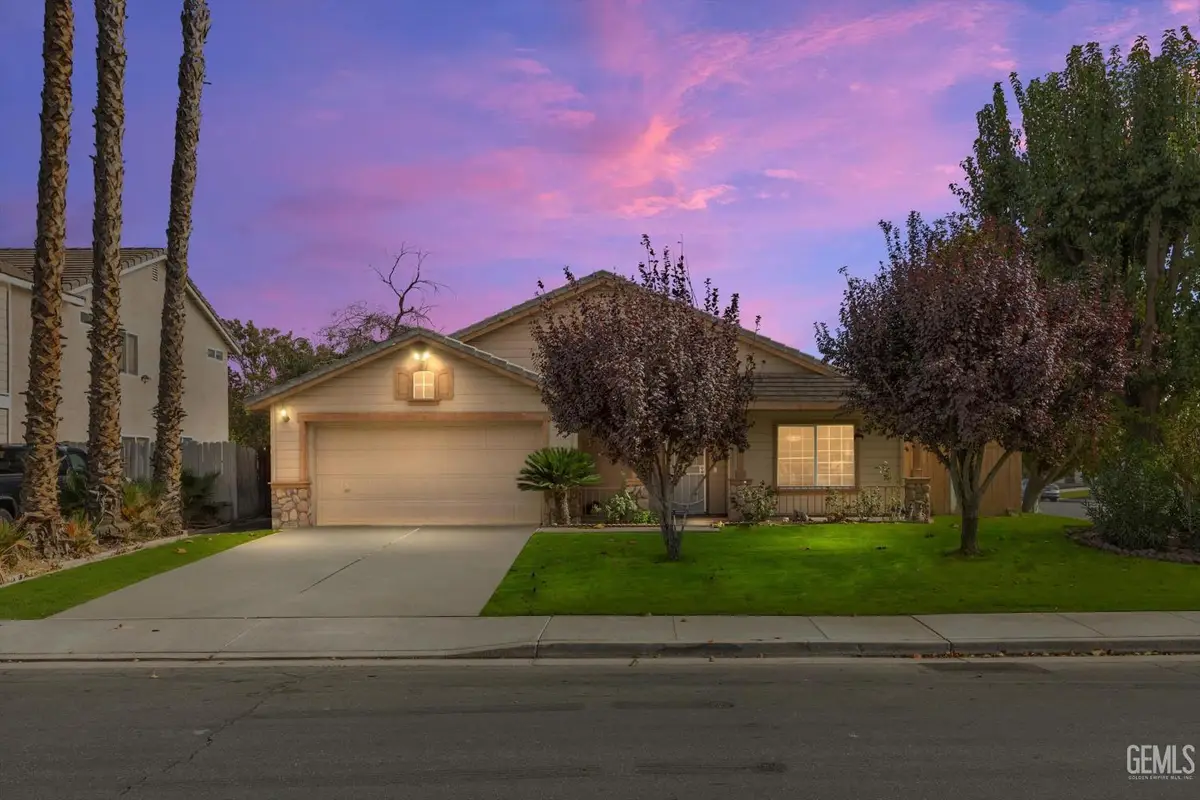 6008 CALIFORNIA SPRING DRIVE, Bakersfield, CA 93313 - Image #1