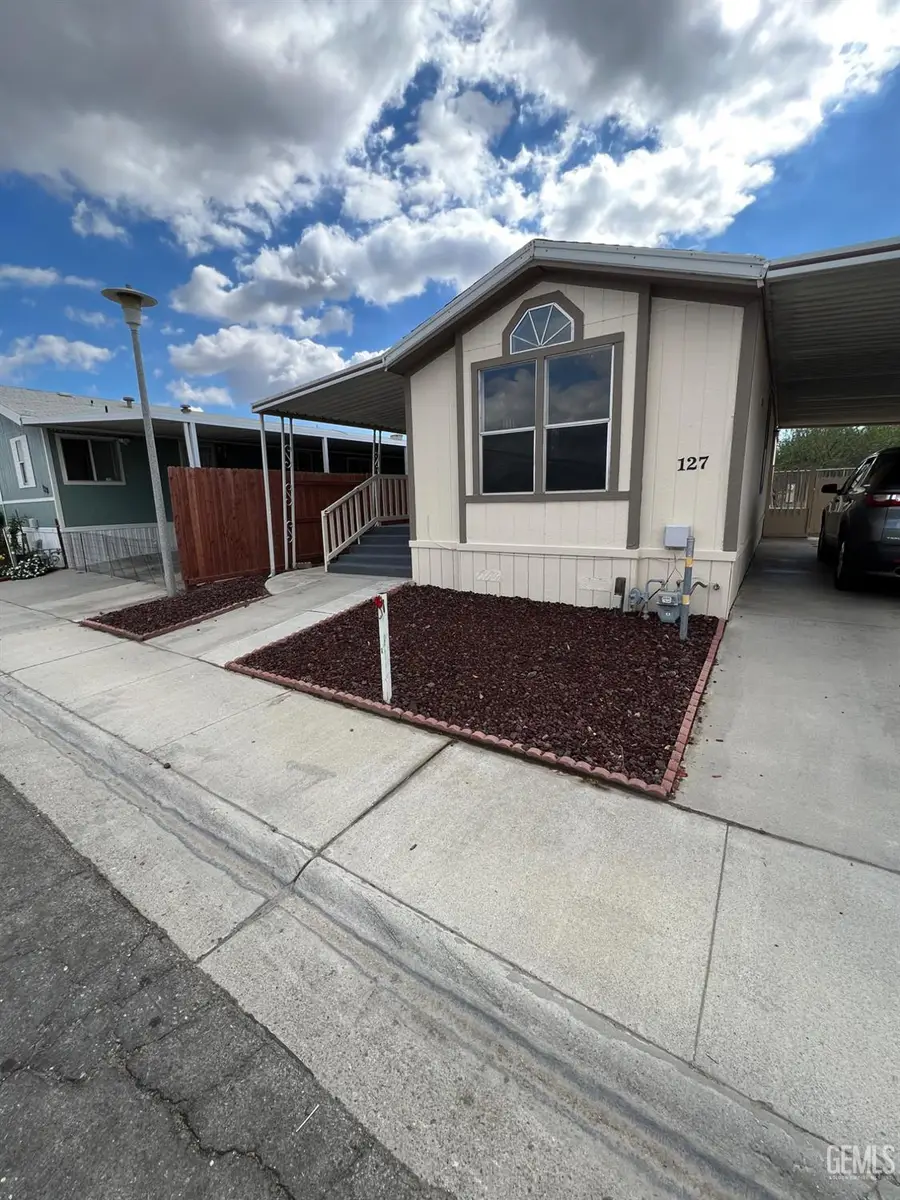 1301 TAFT HIGHWAY #127, Bakersfield, CA 93307 - Image #2