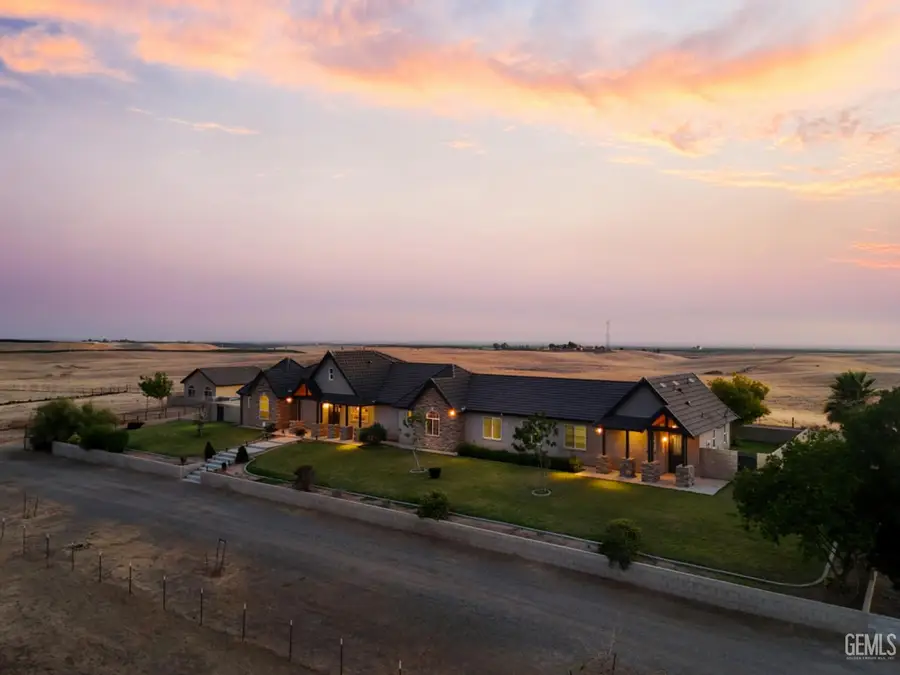 393 FAMOSO HILLS DRIVE, Bakersfield, CA 93308 - Image #2