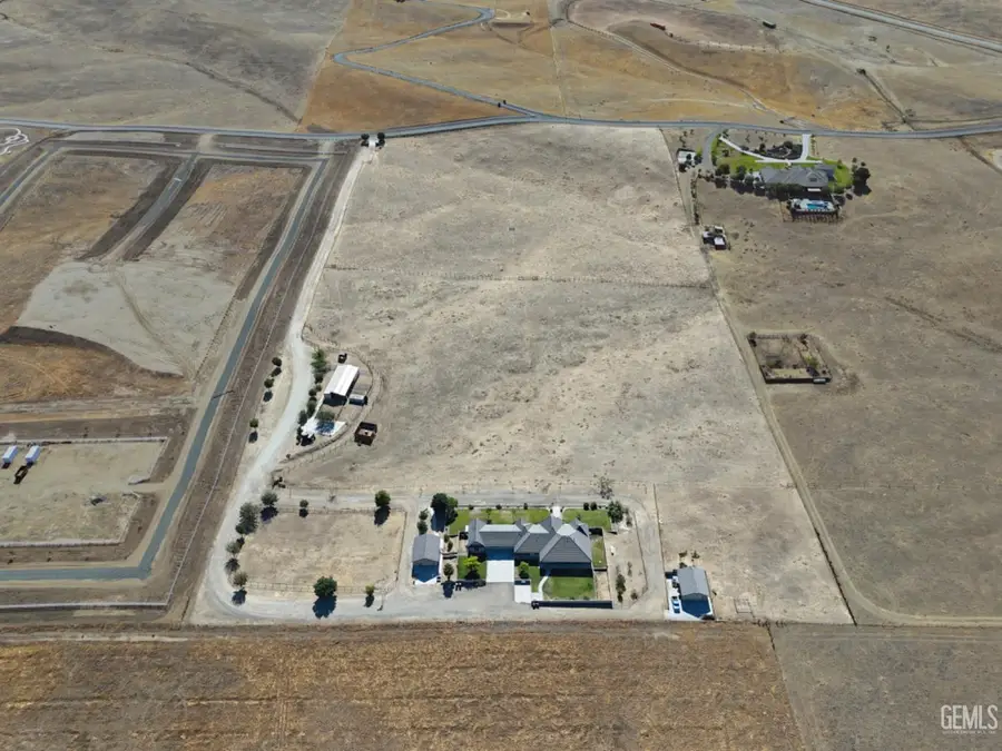 393 FAMOSO HILLS DRIVE, Bakersfield, CA 93308 - Image #3