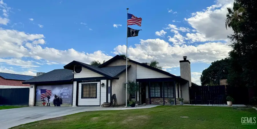 13805 SAN ESTEBAN AVENUE, Bakersfield, CA 93314 - Image #3