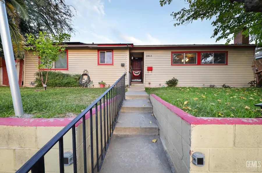 2813 BAYLOR STREET, Bakersfield, CA 93305 - Image #2