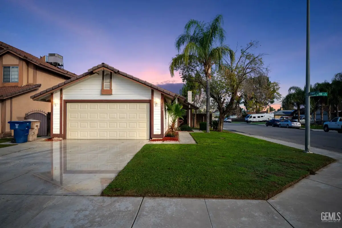 1500 MIKE LYNN COURT, Bakersfield, CA 93307 - Image #1