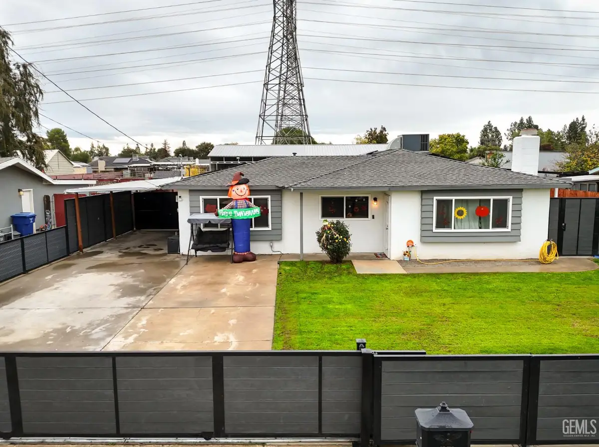 10917 BARON AVENUE, Bakersfield, CA 93312 - Image #1