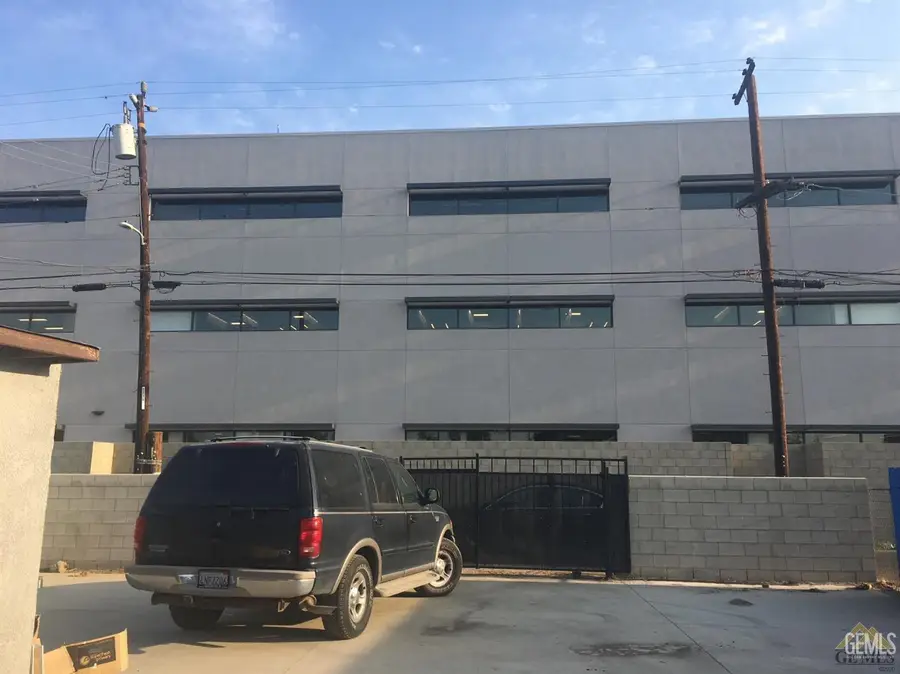 634 33RD STREET, Bakersfield, CA 93301 - Image #3