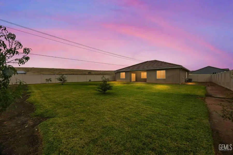 4825 SHELBY LYNN AVENUE, Bakersfield, CA 93306 - Image #2