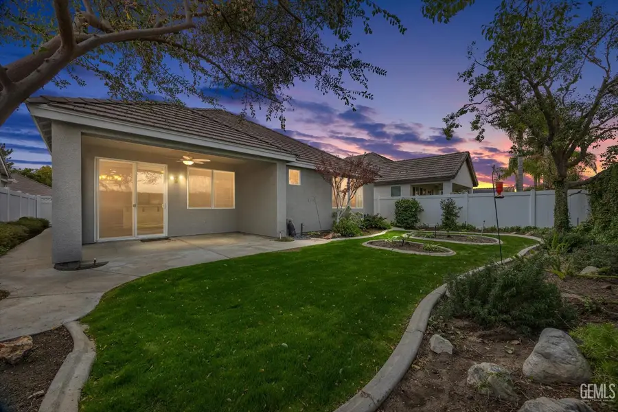 12010 WINGER STREET, Bakersfield, CA 93312 - Image #2