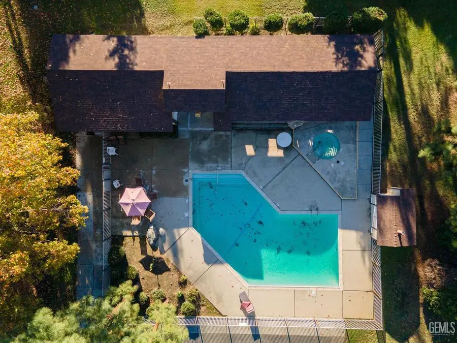 12320 BACKDROP COURT, Bakersfield, CA 93306 - Image #3