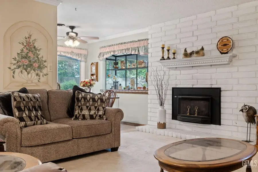 4713 SUMMERTREE LANE, Bakersfield, CA 93309 - Image #3