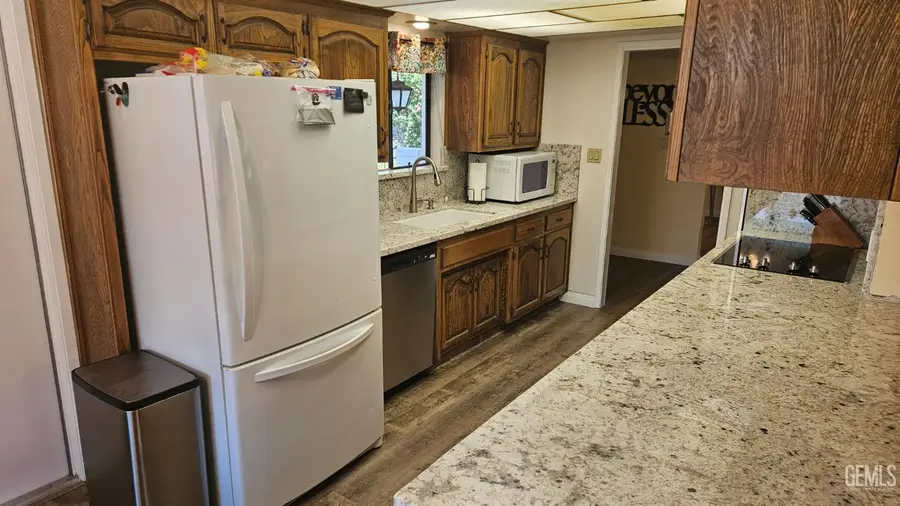 2608 CHESHIRE DRIVE, Bakersfield, CA 93309 - Image #2