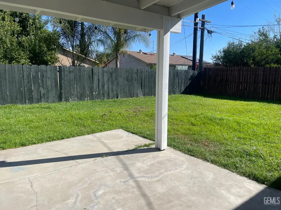 5810 GARY PLACE, Bakersfield, CA 93307 - Image #3