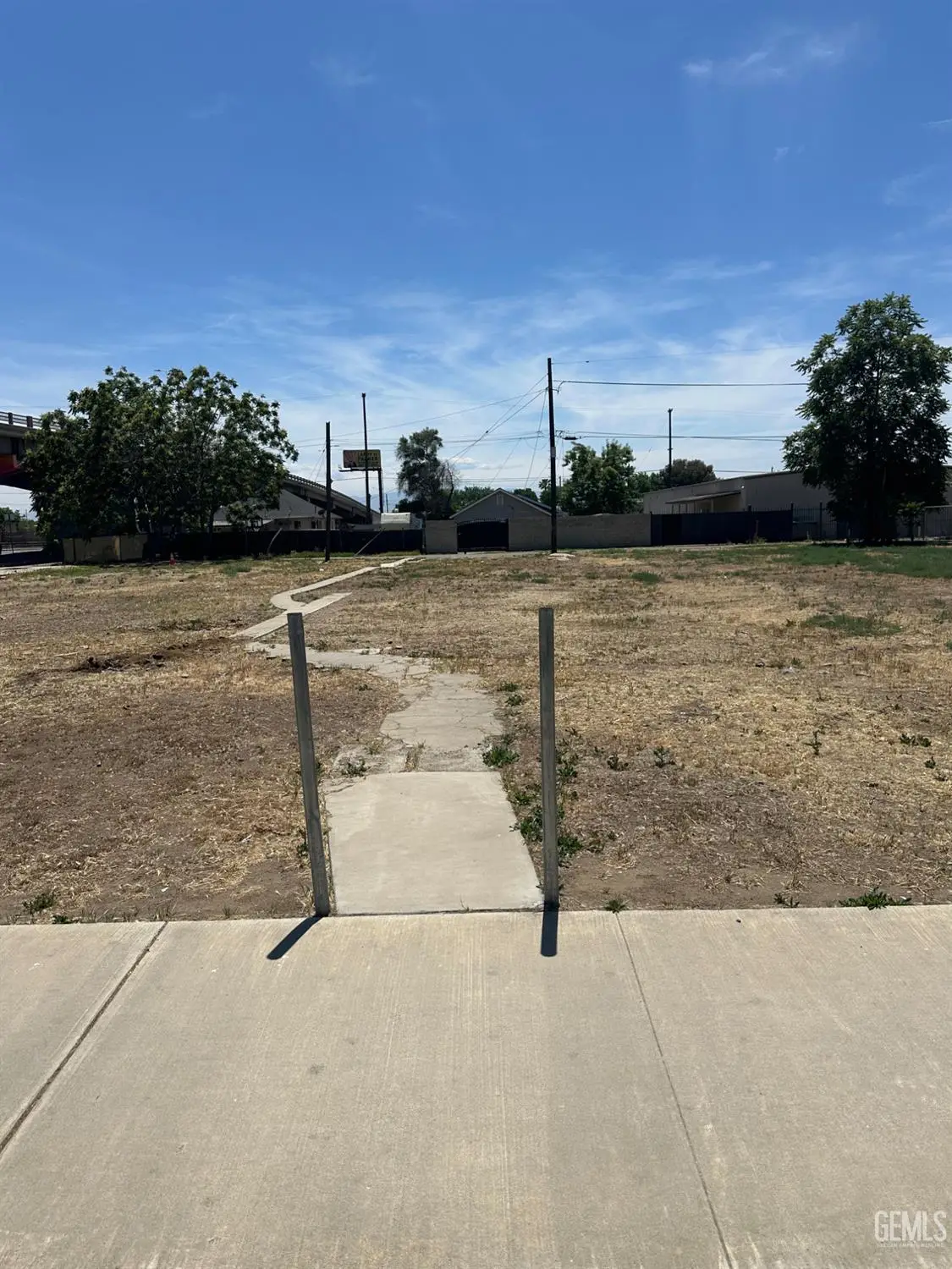 821 E KENTUCKY STREET #823, Bakersfield, CA 93305 - Image #1