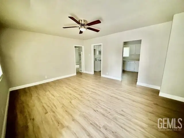 3204 S I STREET, Bakersfield, CA 93304 - Image #3