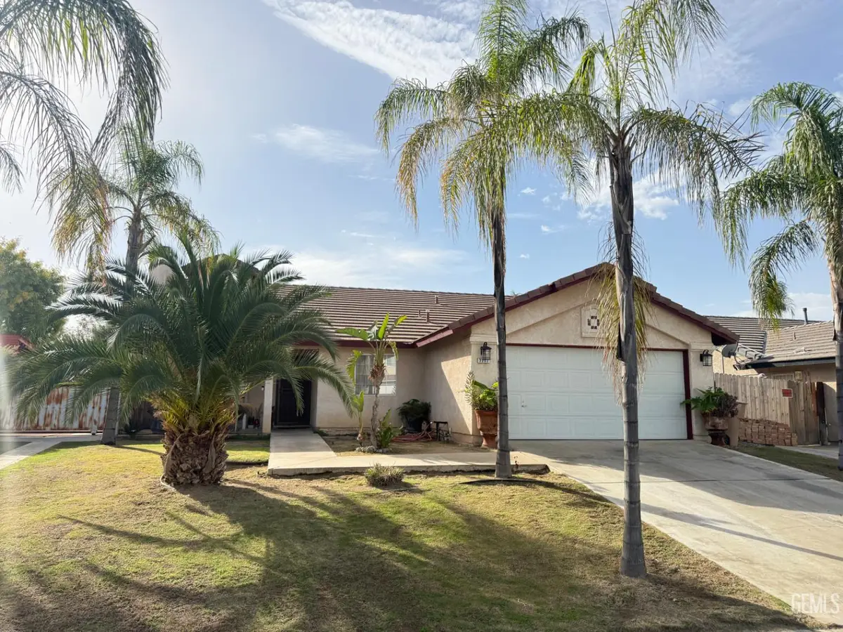 7717 BRUCE WAY, Bakersfield, CA 93306 - Image #1