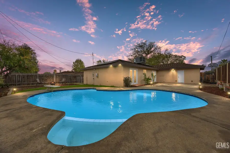 3512 TIMBERLINE STREET, Bakersfield, CA 93308 - Image #2