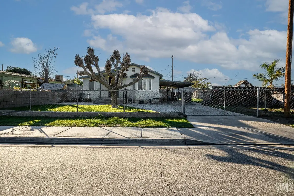 3573 LOTUS LANE, Bakersfield, CA 93307 - Image #1